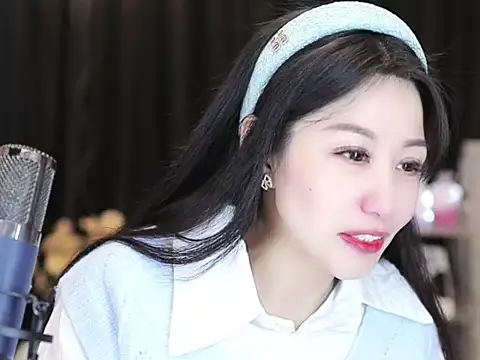 Nuyoah-77 online show from 02.07.25