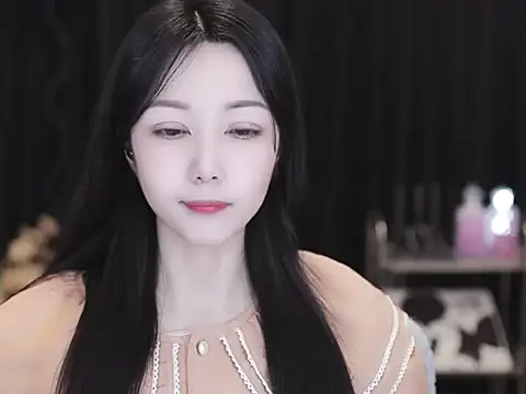 Nuyoah-77 online show from 03.09.26