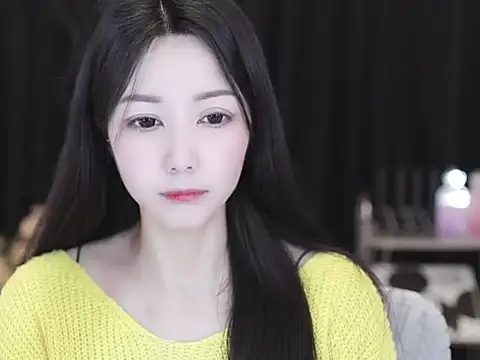 Nuyoah-77 online show from 03.26.26