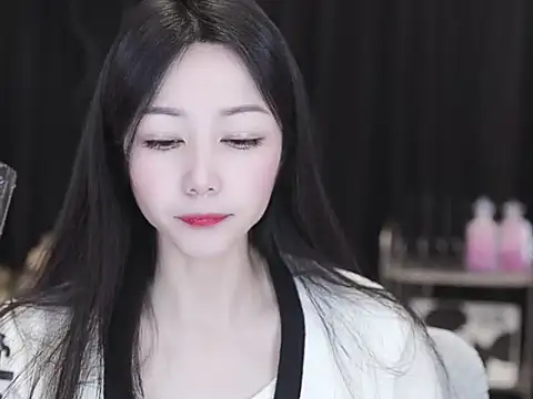 Nuyoah-77 online show from 04.09.26