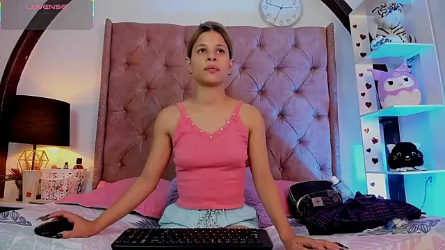 Snapshot of LadyAvalon chatting on 03.02.25 LadyAvalon online show from 03.02.25