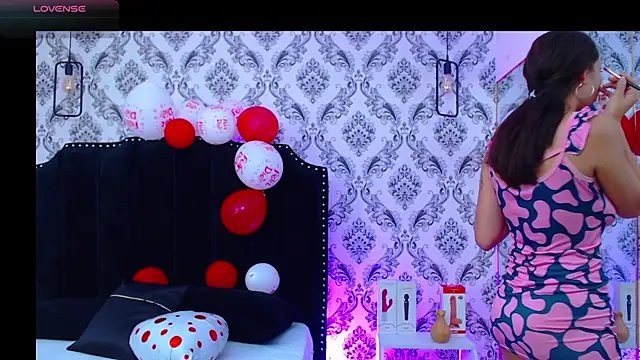 SaaraBrown online show from 02.16.25