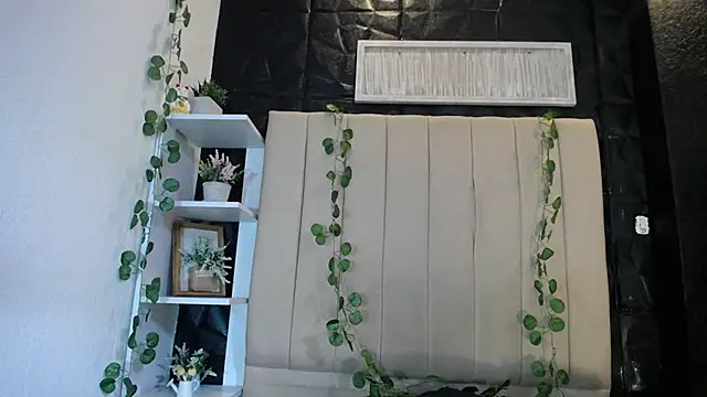 Mia Rinn online show from 02.07.25