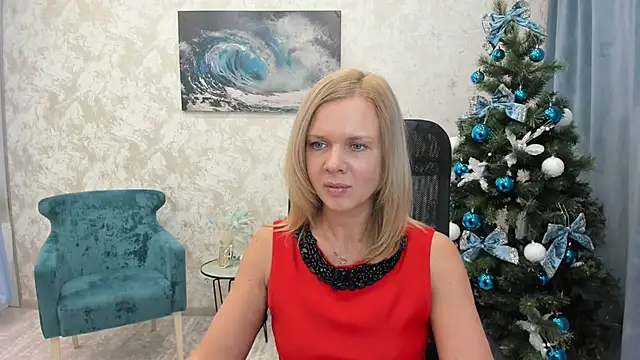 Snapshot of AgathaKlouin chatting on 12.24.24 AgathaKlouin online show from 12.24.24