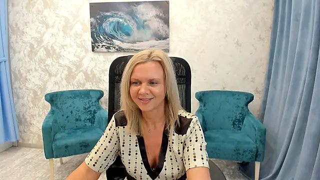 Snapshot of AgathaKlouin chatting on 01.31.25 AgathaKlouin online show from 01.31.25