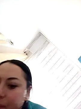 Lesly 10- online show from 10.04.25