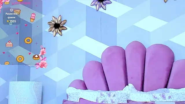 Snapshot of KylieMonnett chatting on 02.20.25 KylieMonnett online show from 02.20.25