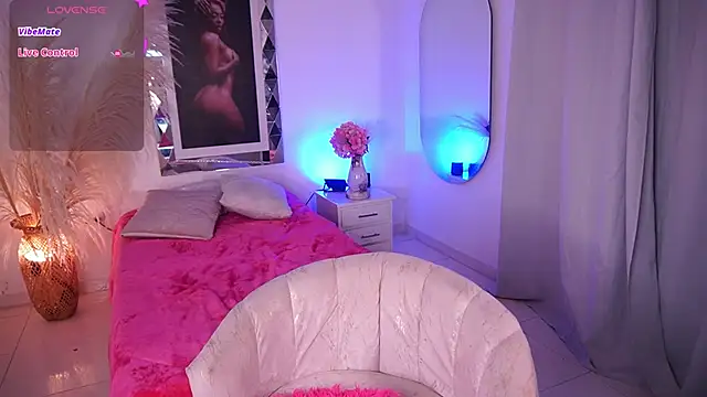 Alondrasparrow2 online show from 05.16.26