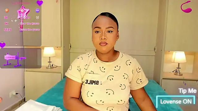 Snapshot of EmilyyStuart chatting on 02.02.26 EmilyyStuart online show from 02.02.26