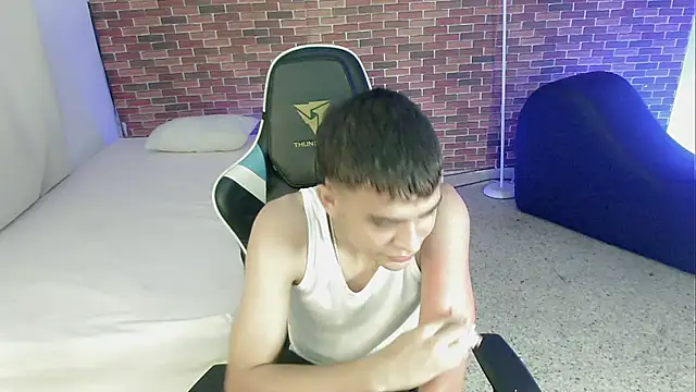 Snapshot of zacariasss_ chatting on 09.11.25 zacariasss online show from 09.11.25