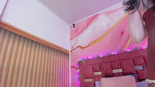 Snapshot of melody_paris chatting on 09.09.25 melody paris online show from 09.09.25