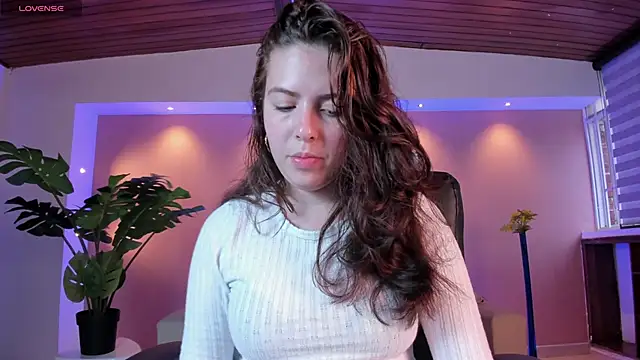 Snapshot of Lyssa_Muller chatting on 02.19.25 Lyssa Muller online show from 02.19.25