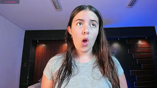 Snapshot of Lyssa_Muller chatting on 11.14.25 Lyssa Muller online show from 11.14.25