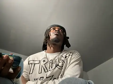 Snapshot of SluttyLyfe4L chatting on 02.13.26 SluttyLyfe4L online show from 02.13.26