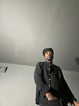 Snapshot of SluttyLyfe4L chatting on 03.24.26 SluttyLyfe4L online show from 03.24.26