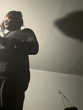 Snapshot of SluttyLyfe4L chatting on 03.25.26 SluttyLyfe4L online show from 03.25.26