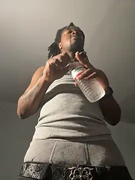 Snapshot of SluttyLyfe4L chatting on 04.04.26 SluttyLyfe4L online show from 04.04.26