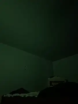 Snapshot of SluttyLyfe4L chatting on 04.12.26 SluttyLyfe4L online show from 04.12.26