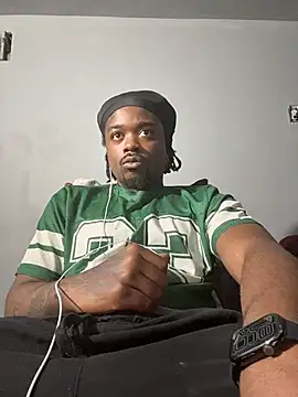 Snapshot of SluttyLyfe4L chatting on 05.06.26 SluttyLyfe4L online show from 05.06.26