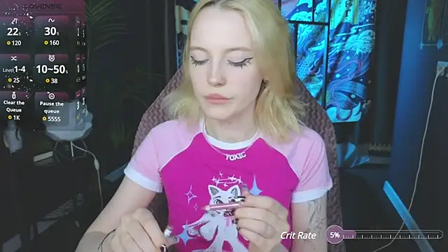 Snapshot of Crackling_Tatii chatting on 03.02.25 Crackling Tatii online show from 03.02.25