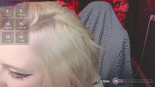 Snapshot of Crackling_Tatii chatting on 03.10.25 Crackling Tatii online show from 03.10.25