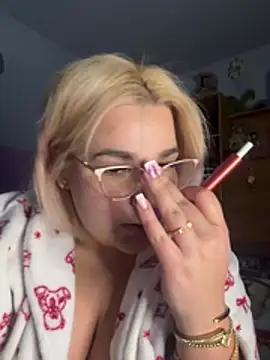 Leya  Droit online show from 02.21.26