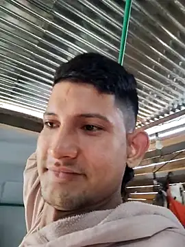 Valentinacuc online show from 12.21.25