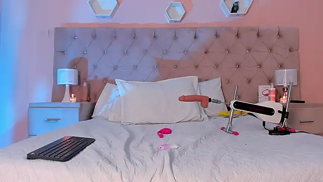 EmySilver online show from 12.07.24