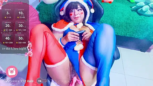 Snapshot of MilkyXSakura chatting on 01.05.25 MilkyXSakura online show from 01.05.25