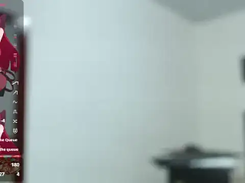 Snapshot of eloisaath chatting on 12.17.24 eloisaath online show from 12.17.24