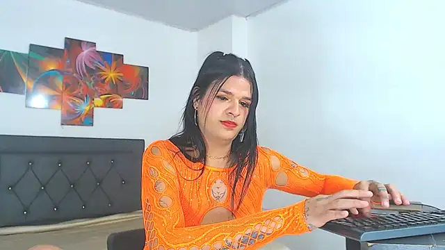 Snapshot of eloisaath chatting on 03.20.25 eloisaath online show from 03.20.25