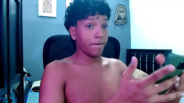 Snapshot of Xander_bonnet1 chatting on 01.27.25 Xander bonnet1 online show from 01.27.25