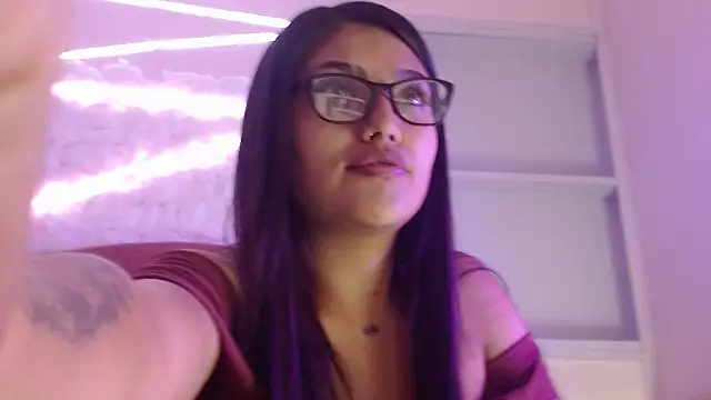 SarahStones online show from 01.24.25