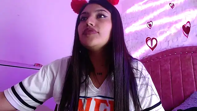 SarahStones online show from 03.11.25