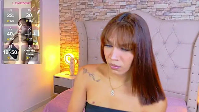 Sara-Smith- online show from 04.22.26