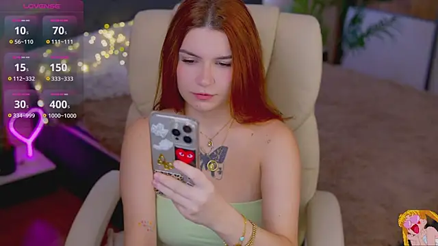 RedShinee online show from 10.23.25