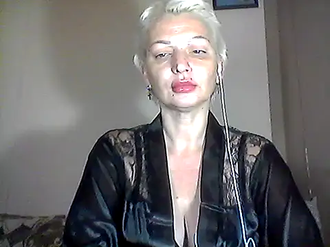 Snapshot of MaryJane441 chatting on 11.11.25 MaryJane441 online show from 11.11.25