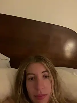 kylierose00 online show from 07.25.26