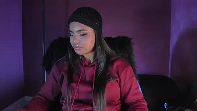 zoe roux21 online show from 12.17.25