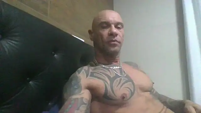 Snapshot of Arc8njoblack chatting on 06.11.26 Arc8njoblack online show from 06.11.26