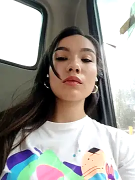 Snapshot of scarlet_castro chatting on 11.01.25 scarlet castro online show from 11.01.25