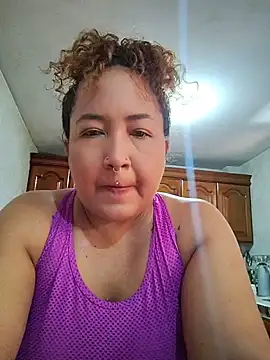 Snapshot of cougar_town chatting on 07.15.26 cougar town online show from 07.15.26