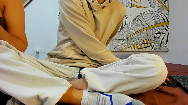 elena and derek online show from 12.28.24