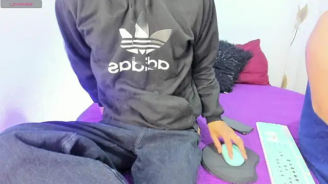 elena and derek online show from 12.29.24