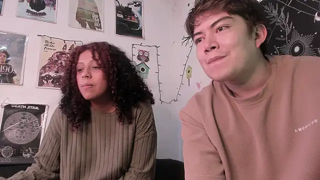 Snapshot of hothoneychile chatting on 11.13.25 hothoneychile online show from 11.13.25