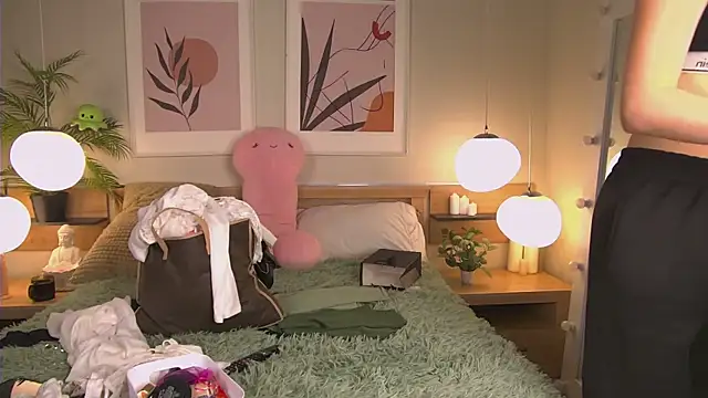 AshleyDouglas online show from 01.20.25