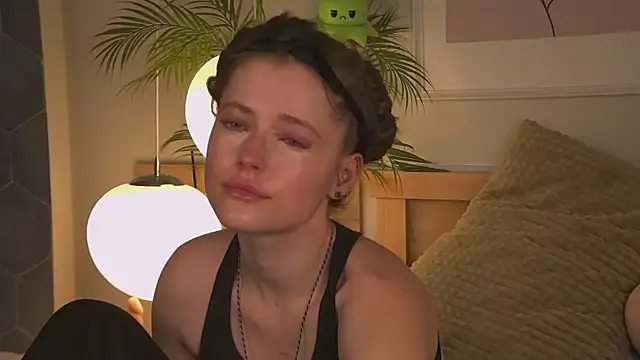 AshleyDouglas online show from 01.25.25