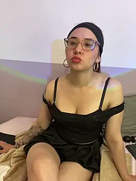 Carlaat online show from 02.10.25