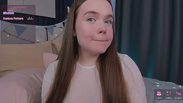 Snapshot of SunnyRisha chatting on 02.28.25 SunnyRisha online show from 02.28.25