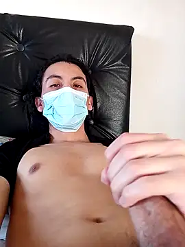 Snapshot of FKF2004 chatting on 09.24.25 FKF2004 online show from 09.24.25